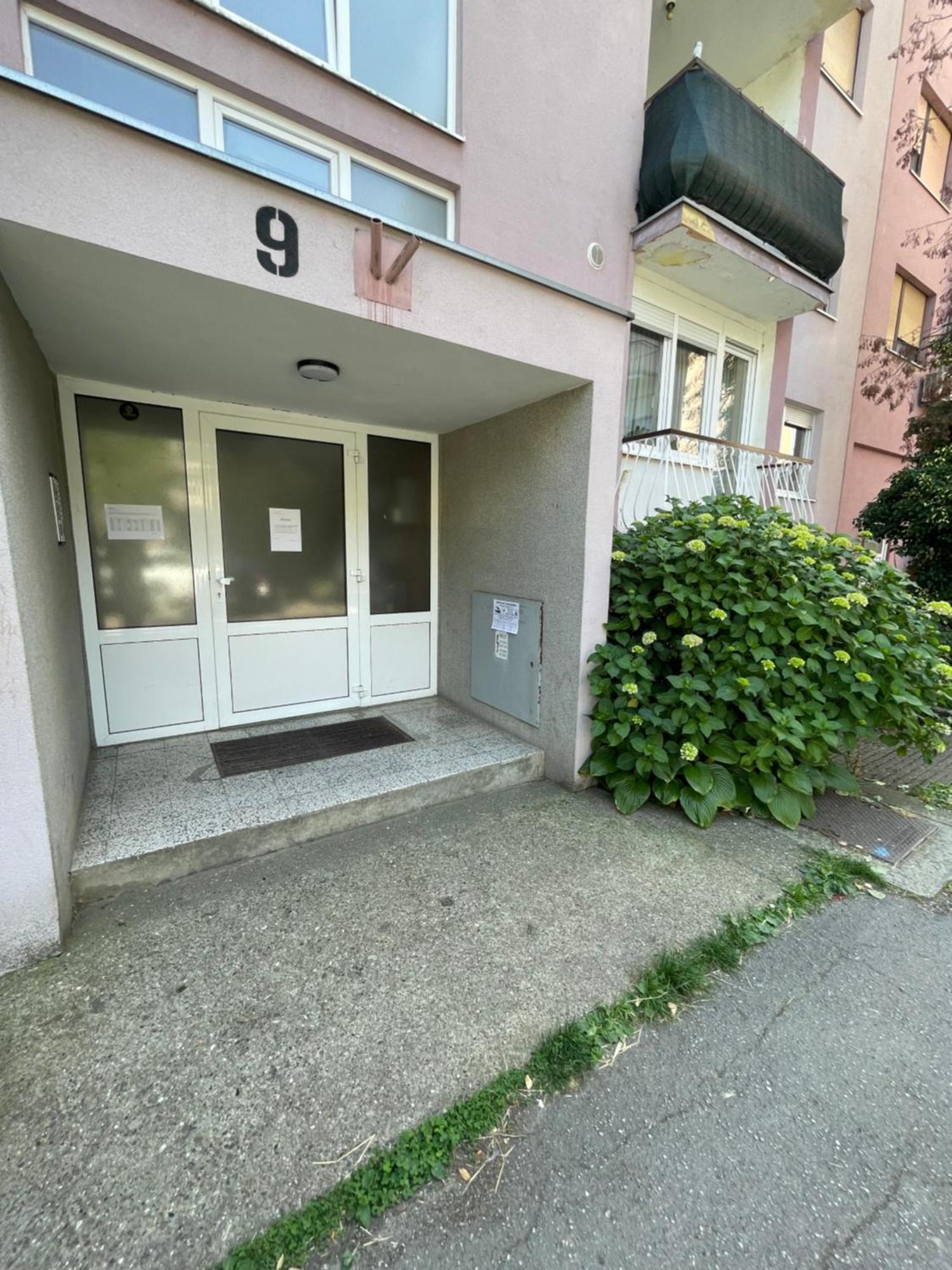 Comodo Apartman Вінковці Екстер'єр фото